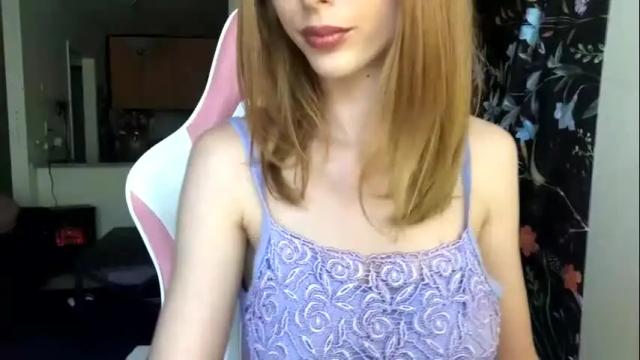 Image 4 of allyoursss1212 Stream on Chaturbate on 25 days ago
