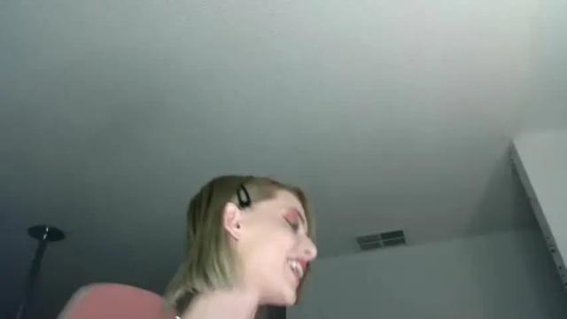 Image 2 of allyoursss1212 Stream on Chaturbate on 19 days ago