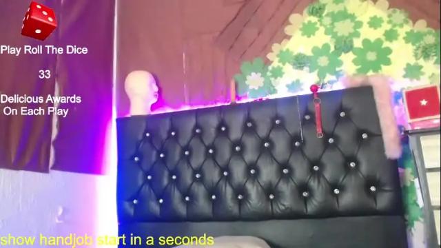 Image 3 of allys_xoxo Stream on Chaturbate on 3 months ago
