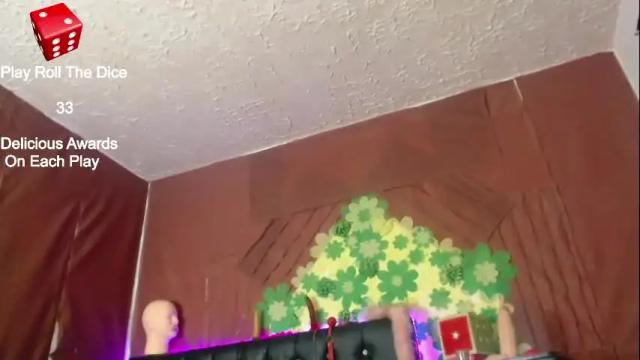 Image 3 of allys_xoxo Stream on Chaturbate on 3 months ago