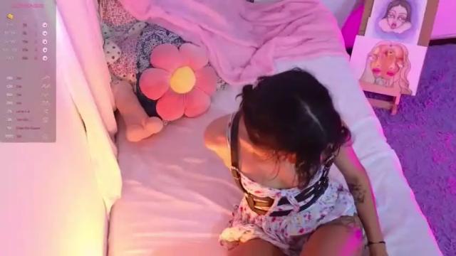 Image 10 of allyyrose_ Stream on Chaturbate on 13 months ago