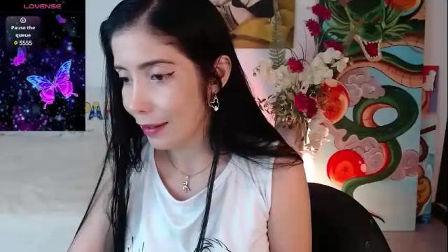 Image 3 of alma_art_ Stream on Chaturbate on 1 month ago