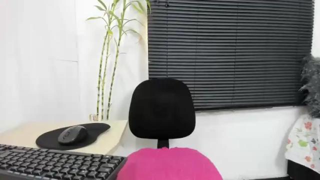 Thumbnail 1, alma_crow's Stream at Chaturbate, 25 months ago