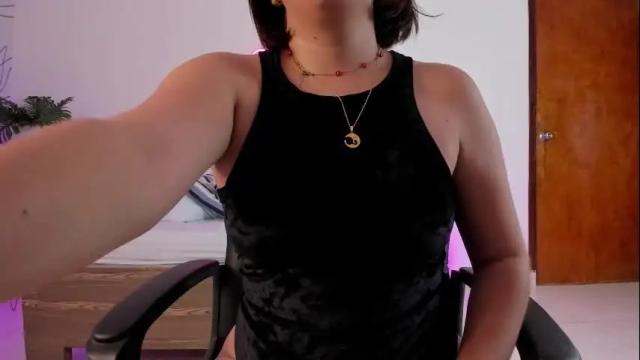 Image 7 of alma_fenix Stream on Chaturbate on 4 days ago