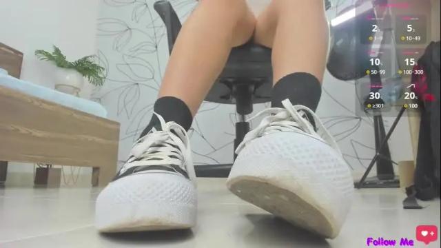 Image 2 of alma_fenix Stream on Chaturbate on 1 month ago