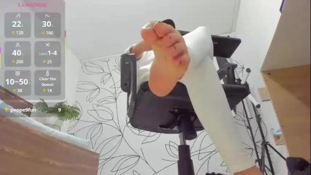 Image 7 of alma_fenix Stream on Chaturbate on 1 month ago