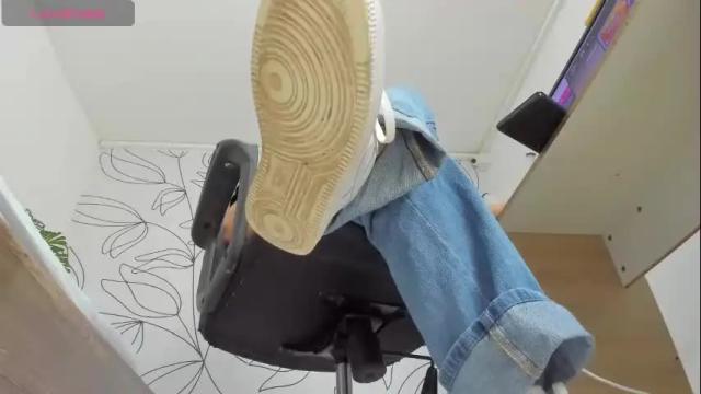 Image 7 of alma_fenix Stream on Chaturbate on 20 days ago