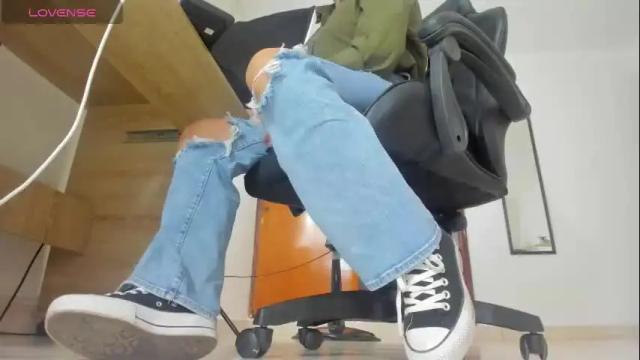 Image 4 of alma_fenix Stream on Chaturbate on 17 days ago