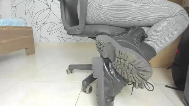 Image 4 of alma_fenix Stream on Chaturbate on 11 days ago