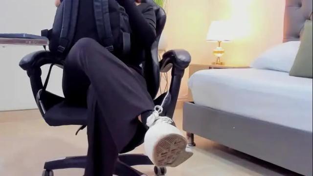 Image 3 of alma_fenix Stream on Chaturbate on 3 days ago