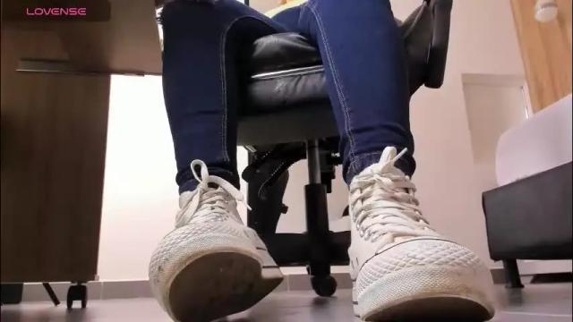 Image 10 of alma_fenix Stream on Chaturbate on 1 month ago