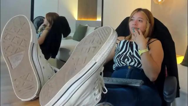 Image 7 of alma_fenix Stream on Chaturbate on 1 month ago