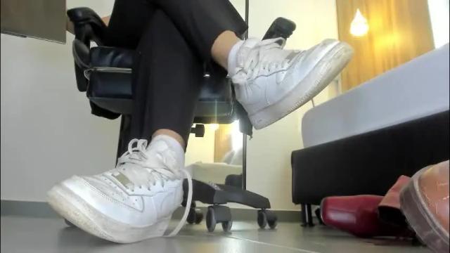 Image 11 of alma_fenix Stream on Chaturbate on 17 days ago