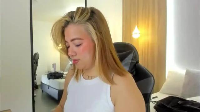 Image 7 of alma_fenix Stream on Chaturbate on 17 days ago