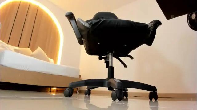 Image 7 of alma_fenix Stream on Chaturbate on 25 days ago