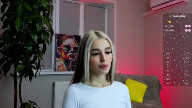 Image 12 of alma_gray Stream on Chaturbate on 17 months ago