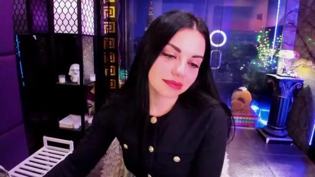 Image 2 of alma_pearl Stream on Chaturbate on 13 months ago