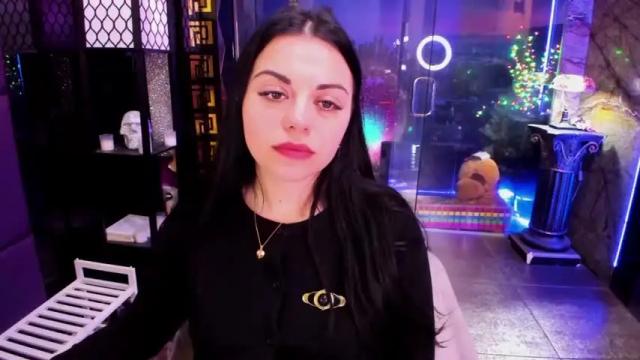 Image 8 of alma_pearl Stream on Chaturbate on 12 months ago