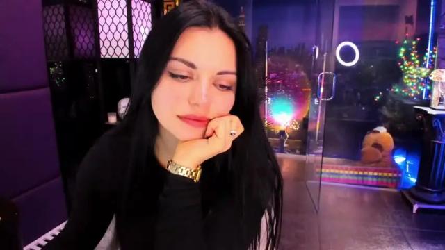 Image 2 of alma_pearl Stream on Chaturbate on 23 days ago