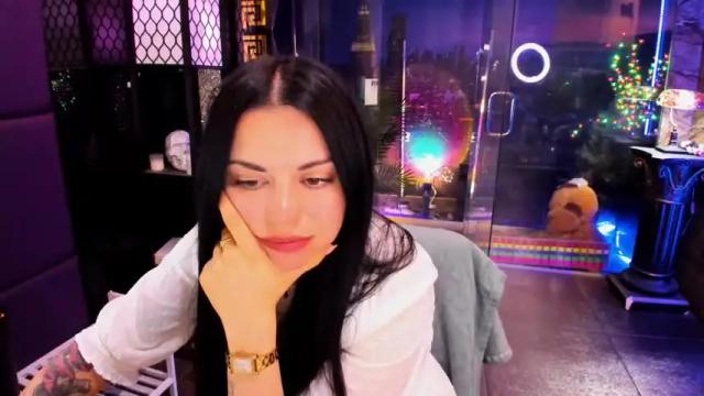 Image 2 of alma_pearl Stream on Chaturbate on 12 days ago