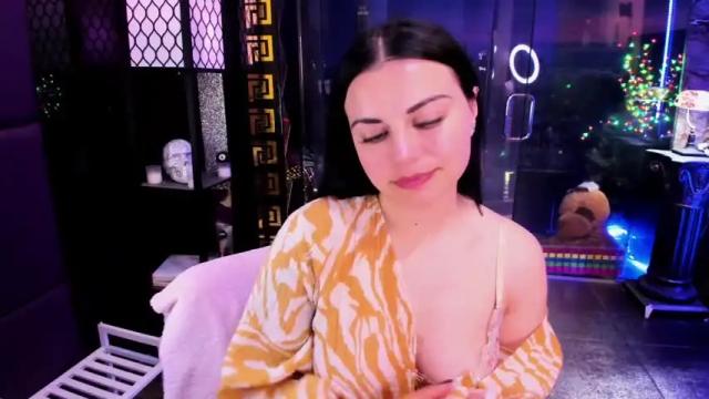 Image 7 of alma_pearl Stream on Chaturbate on 27 days ago