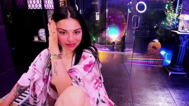 Image 2 of alma_pearl Stream on Chaturbate on 26 days ago
