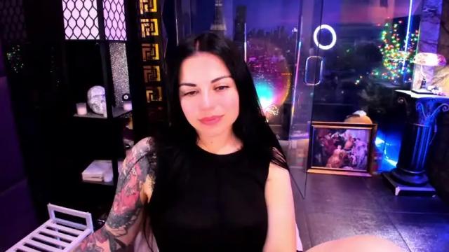 Image 2 of alma_pearl Stream on Chaturbate on 19 days ago
