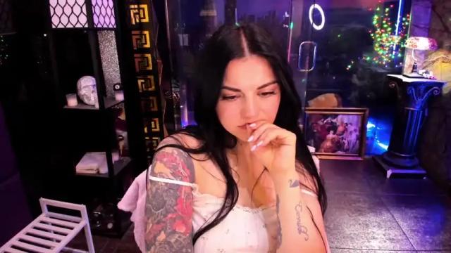 Image 3 of alma_pearl Stream on Chaturbate on 9 days ago