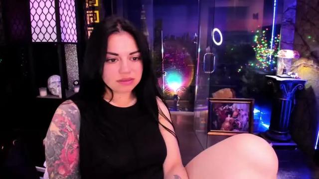 Image 3 of alma_pearl Stream on Chaturbate on 6 days ago