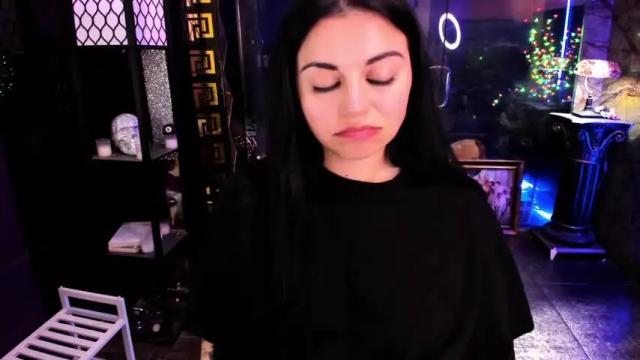 Image 6 of alma_pearl Stream on Chaturbate on 4 days ago