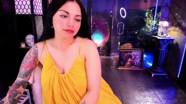 Image 7 of alma_pearl Stream on Chaturbate on 12 hours ago