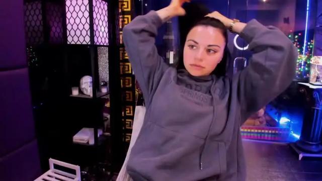 Image 11 of alma_pearl Stream on Chaturbate on 1 month ago