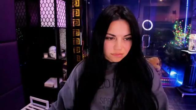 Image 4 of alma_pearl Stream on Chaturbate on 1 month ago