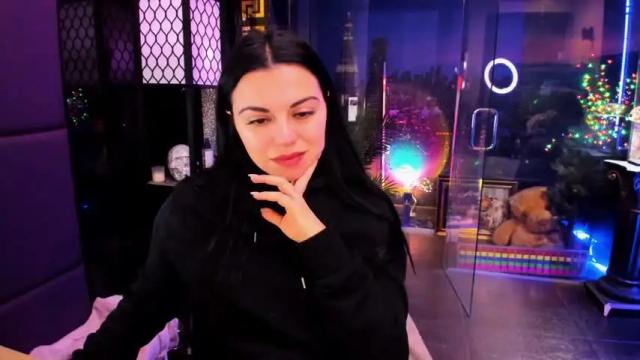 Image 3 of alma_pearl Stream on Chaturbate on 1 month ago