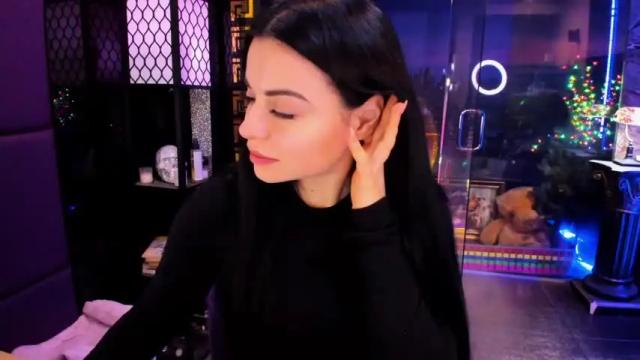 Image 7 of alma_pearl Stream on Chaturbate on 1 month ago