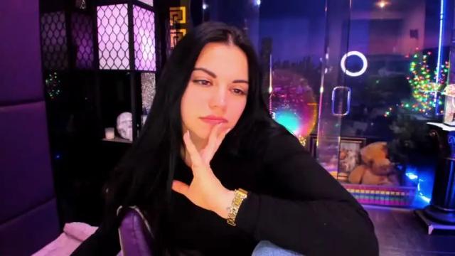 Image 3 of alma_pearl Stream on Chaturbate on 1 month ago