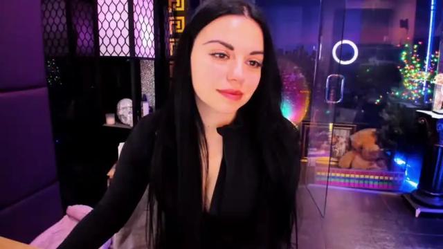 Image 2 of alma_pearl Stream on Chaturbate on 26 days ago