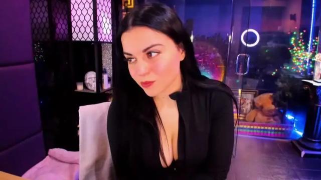 Image 7 of alma_pearl Stream on Chaturbate on 26 days ago