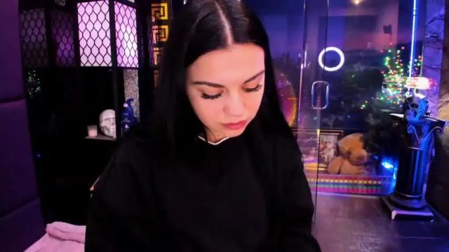 Image 10 of alma_pearl Stream on Chaturbate on 15 days ago