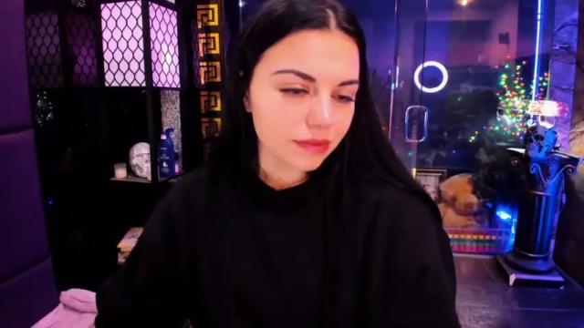 Image 3 of alma_pearl Stream on Chaturbate on 15 days ago