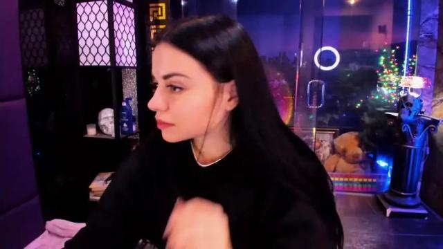 Image 6 of alma_pearl Stream on Chaturbate on 15 days ago