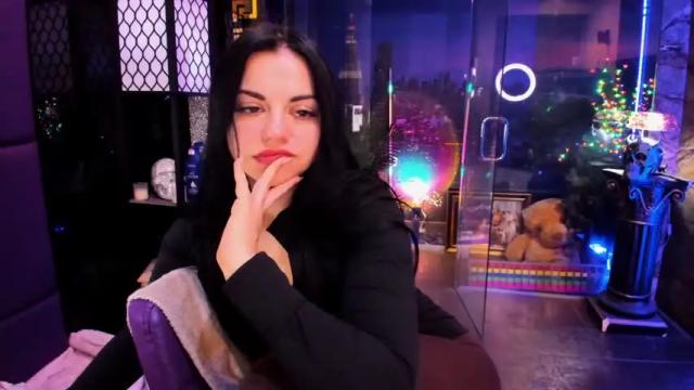 Image 3 of alma_pearl Stream on Chaturbate on 14 days ago