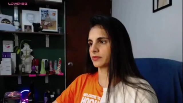 Image 3 of alma_sweet Stream on Chaturbate on 2 months ago