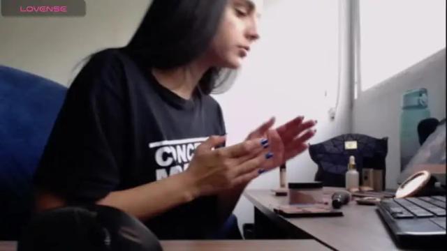 Thumbnail 1, alma_sweet's Stream at Chaturbate, 1 month ago