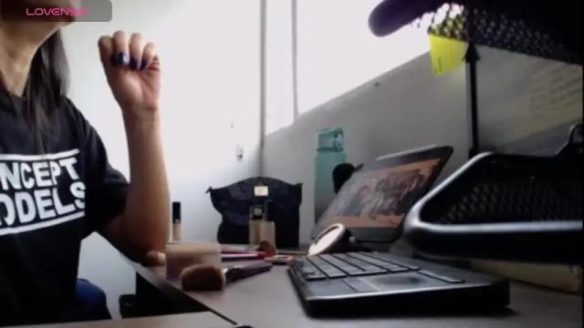 Image 2 of alma_sweet Stream on Chaturbate on 1 month ago