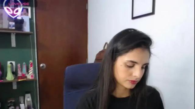 Image 7 of alma_sweet Stream on Chaturbate on 1 day ago