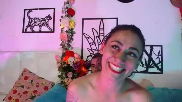 Image 11 of alma_y_maxii Stream on Chaturbate on 20 months ago