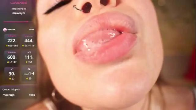 Image 6 of alma_yammy Stream on Chaturbate on 1 month ago
