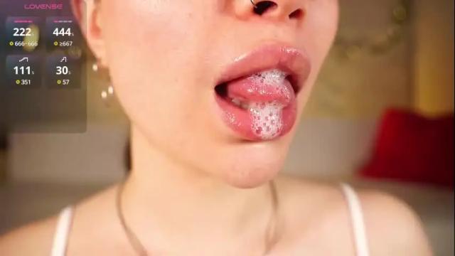 Image 3 of alma_yammy Stream on Chaturbate on 14 days ago