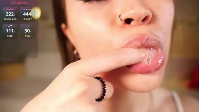Image 7 of alma_yammy Stream on Chaturbate on 5 days ago